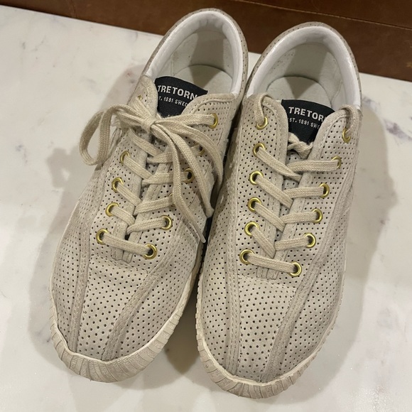 Tretorns size 7 - Picture 3 of 8